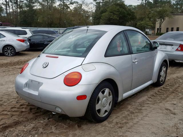 3VWCA21C8YM432923 - 2000 VOLKSWAGEN NEW BEETLE Gümüş foto 4