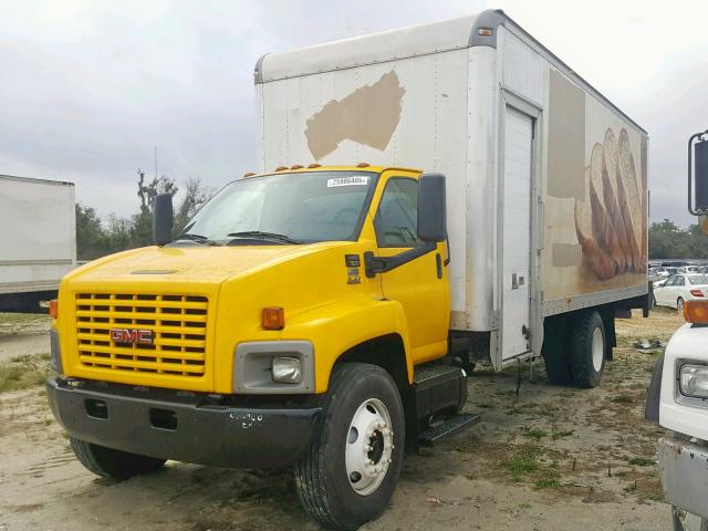 1GDM7C1B58F405760 - 2008 GMC C7500 C7C0 YELLOW photo 2