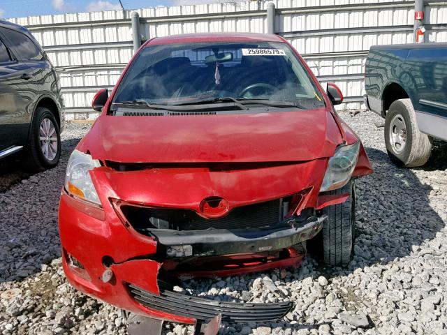 JTDBT923071051420 - 2007 TOYOTA YARIS RED photo 9