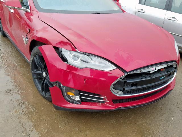 5YJSA1DPXDFP10047 - 2013 TESLA MODEL S RED photo 9