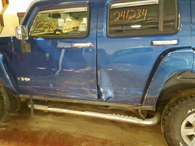 5GTDN136768181433 - 2006 HUMMER H3 BLUE photo 9