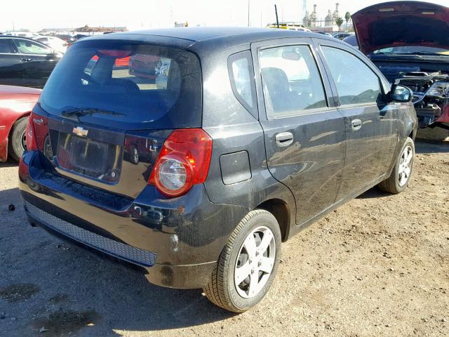KL1TD66E69B638236 - 2009 CHEVROLET AVEO LS BLACK photo 4