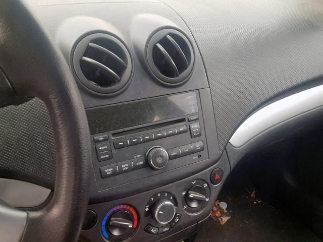 KL1TD6DE7AB135323 - 2010 CHEVROLET AVEO LS BLUE photo 9