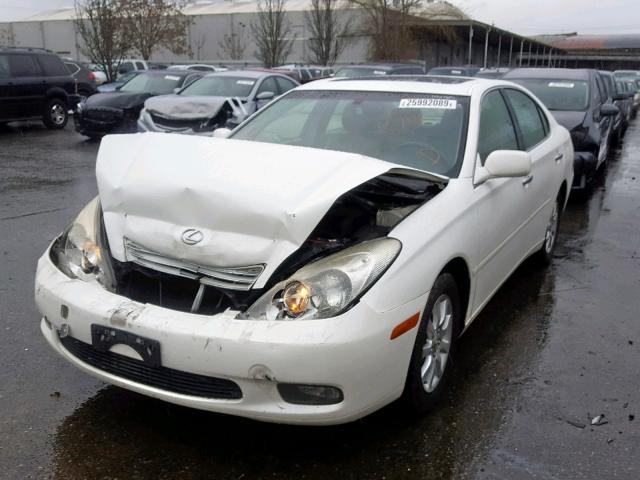 JTHBF30GX25008908 - 2002 LEXUS ES 300 WHITE photo 2