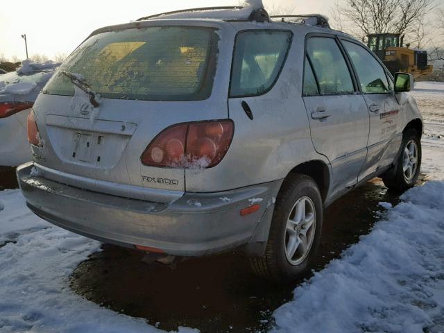 JT6HF10U8X0045828 - 1999 LEXUS RX 300 GRAY photo 4