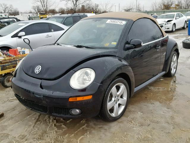 3VWSF31Y07M400576 - 2007 VOLKSWAGEN NEW BEETLE Qara foto 2