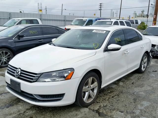 1VWBP7A39CC083062 - 2012 VOLKSWAGEN PASSAT SE WHITE photo 2