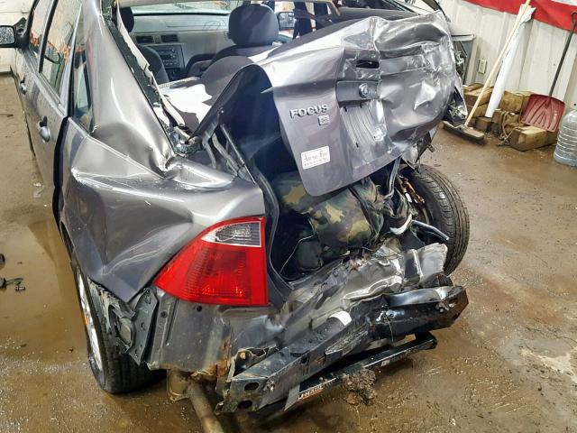 1FAHP34NX7W255791 - 2007 FORD FOCUS ZX4 GRAY photo 9