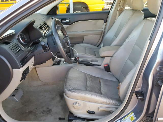 3FAFP08126R241396 - 2006 FORD FUSION SEL GRAY photo 5