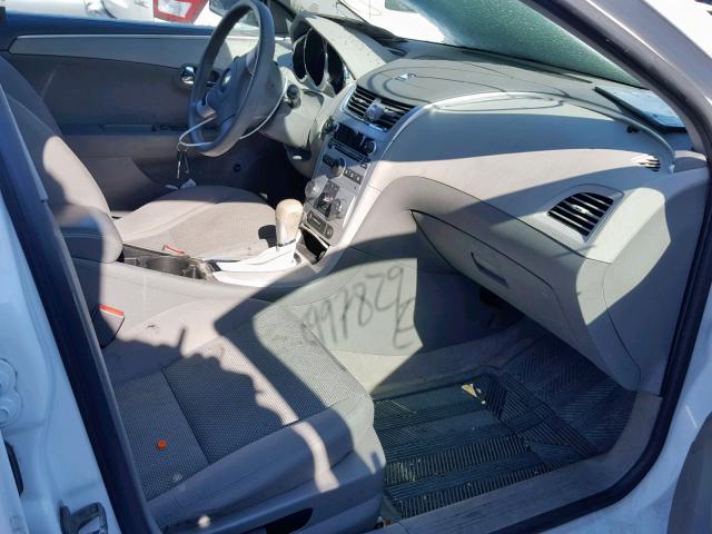 1G1ZA5E02CF372766 - 2012 CHEVROLET MALIBU LS WHITE photo 5