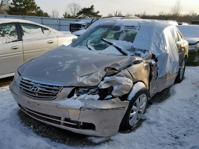 KMHFC46F17A232708 - 2007 HYUNDAI AZERA SE BEIGE photo 2