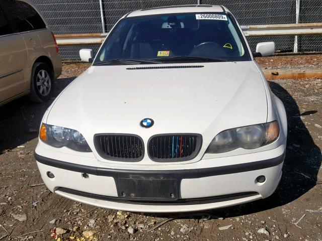 WBAAZ334X5KW78435 - 2005 BMW 325 IS SUL WHITE photo 9