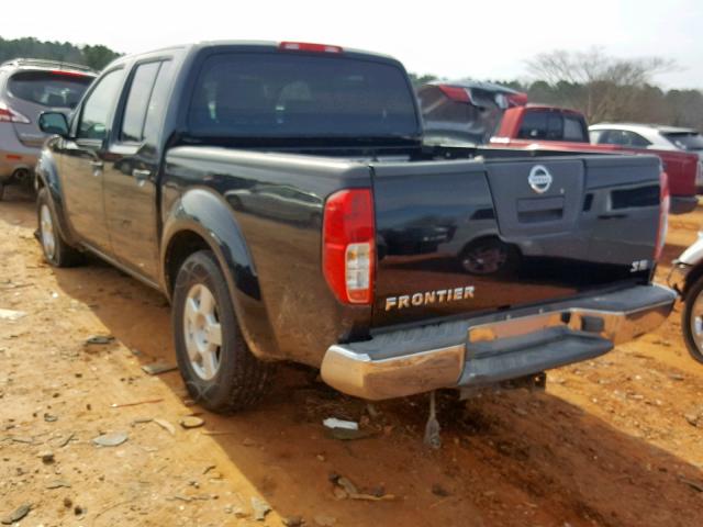 1N6AD07U26C464512 - 2006 NISSAN FRONTIER C BLACK photo 3