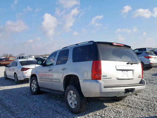 1GKS1AE08BR124766 - 2011 GMC YUKON SLE SILVER photo 3