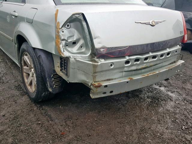 2C3KA53G26H258136 - 2006 CHRYSLER 300 TOURIN SILVER photo 9