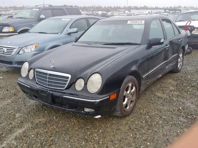 WDBJF65J32B407954 - 2002 MERCEDES-BENZ E 320 BLACK photo 2