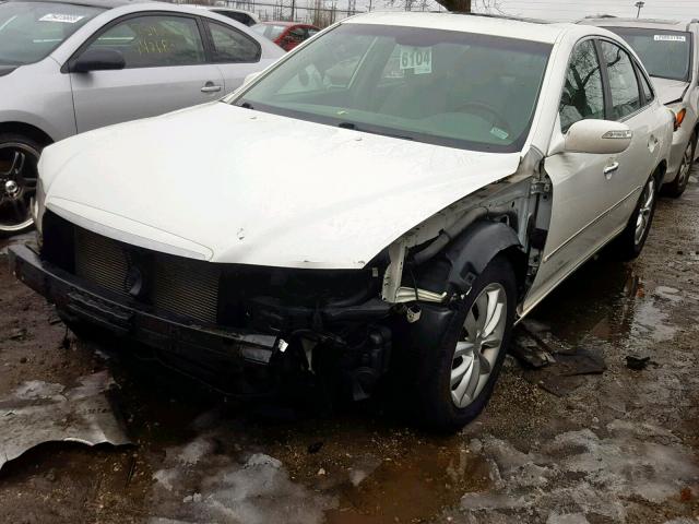 KMHFC46F57A171475 - 2007 HYUNDAI AZERA SE WHITE photo 2