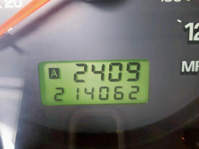 JF1SF65631H730274 - 2001 SUBARU FORESTER S WHITE photo 8