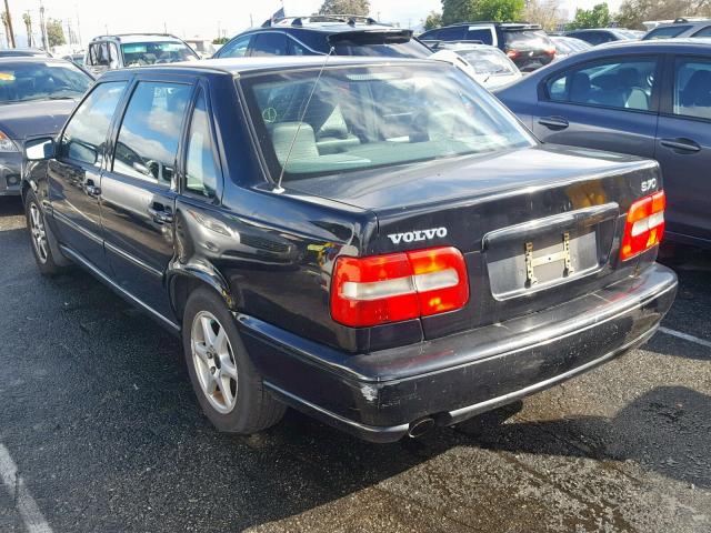 YV1LS55A4X2606528 - 1999 VOLVO S70 BLACK photo 3