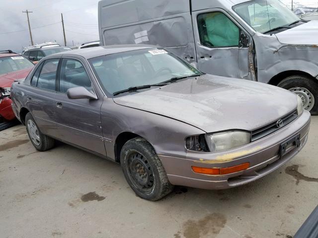 4T1VK12E5PU103363 - 1993 TOYOTA CAMRY LE GRAY photo 1