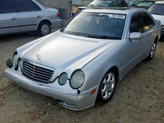 WDBJF65J42B441885 - 2002 MERCEDES-BENZ E 320 SILVER photo 2