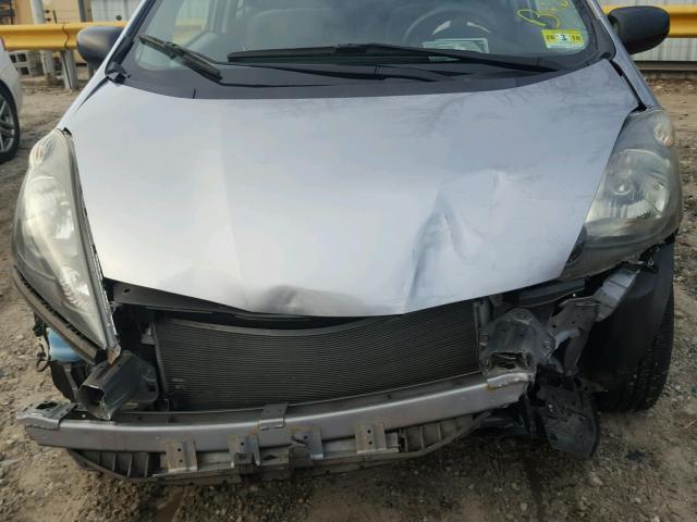 JHMGE8H29AS011801 - 2010 HONDA FIT SILVER photo 7