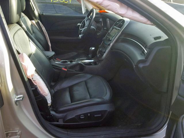 1G11E5SA5GF132602 - 2016 CHEVROLET MALIBU LIM 银色 照片 5