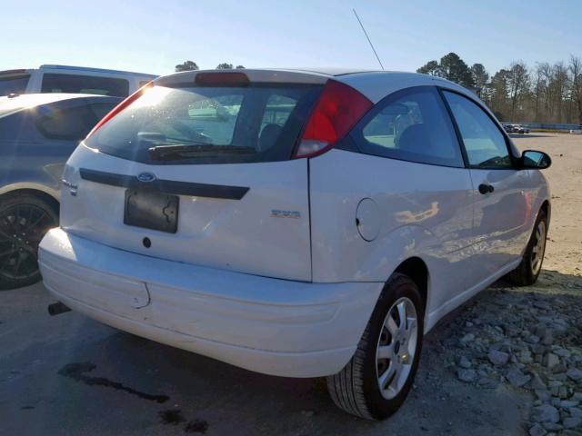 3FAFP31N95R122144 - 2005 FORD FOCUS ZX3 WHITE photo 4