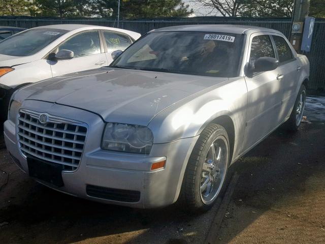 2C3KA43R96H285409 - 2006 CHRYSLER 300 SILVER photo 2