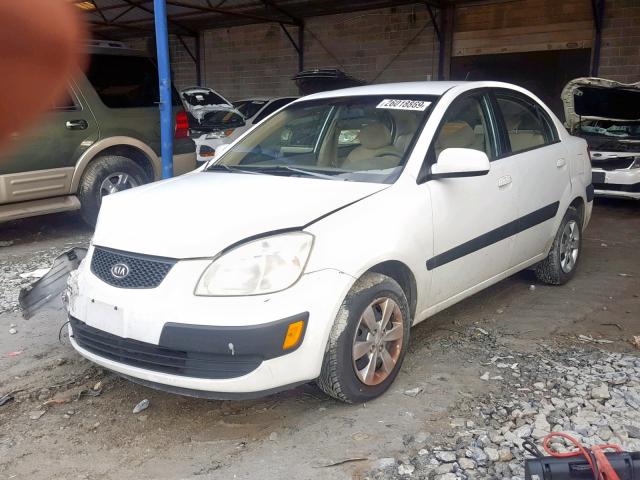 KNADE123286382845 - 2008 KIA RIO BASE WHITE photo 2