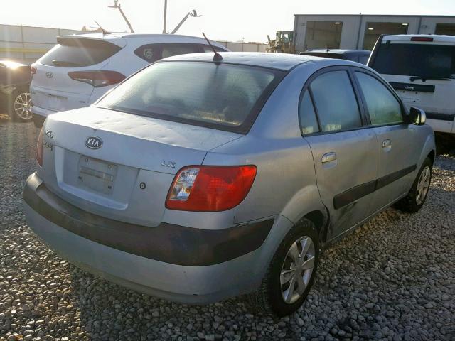 KNADE123666065440 - 2006 KIA RIO BLUE photo 4