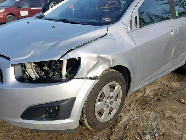 1G1JA5SH5E4138384 - 2014 CHEVROLET SONIC LS 银色 照片 9