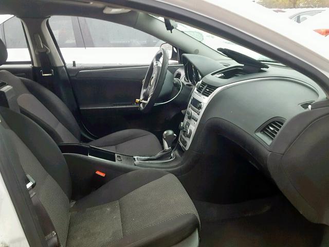 1G1ZC5EU8CF390752 - 2012 CHEVROLET MALIBU 1LT WHITE photo 5