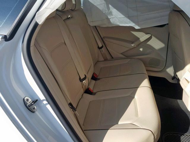 1VWDT7A33HC001788 - 2017 VOLKSWAGEN PASSAT R-L WHITE photo 6