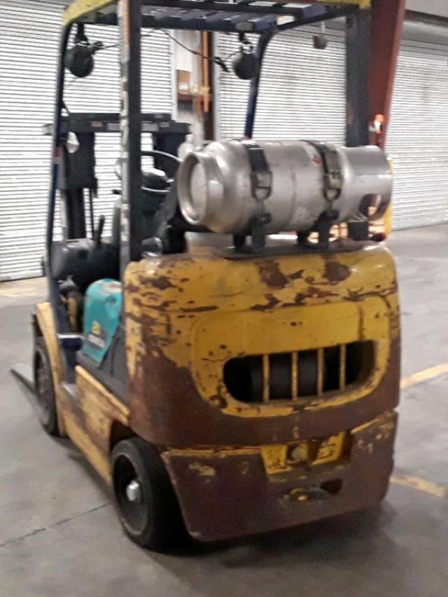565793A - 2003 KMTS FORKLIFT UNKNOWN - NOT OK FOR INV. photo 3