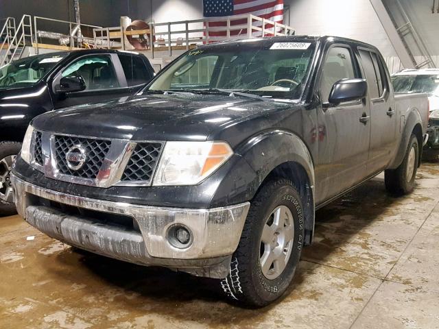 1N6AD09W77C442327 - 2007 NISSAN FRONTIER C BLACK photo 2