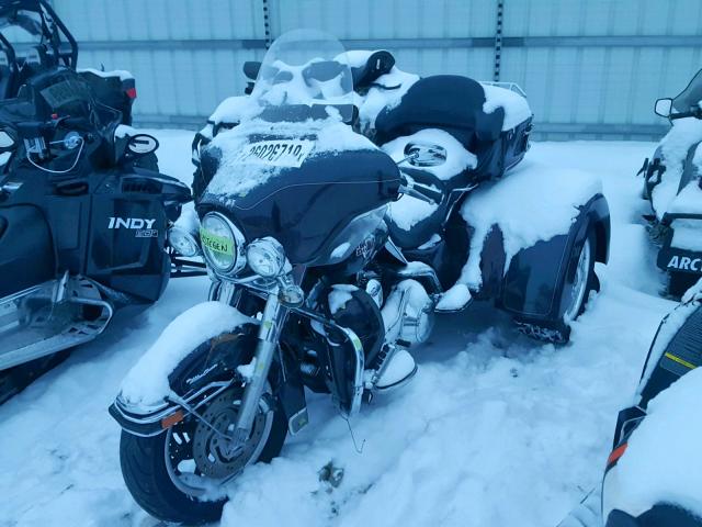 1HD1FCW125Y633403 - 2005 HARLEY-DAVIDSON FLHTCUI BLACK photo 2