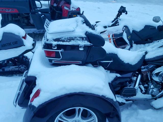 1HD1FCW125Y633403 - 2005 HARLEY-DAVIDSON FLHTCUI BLACK photo 6