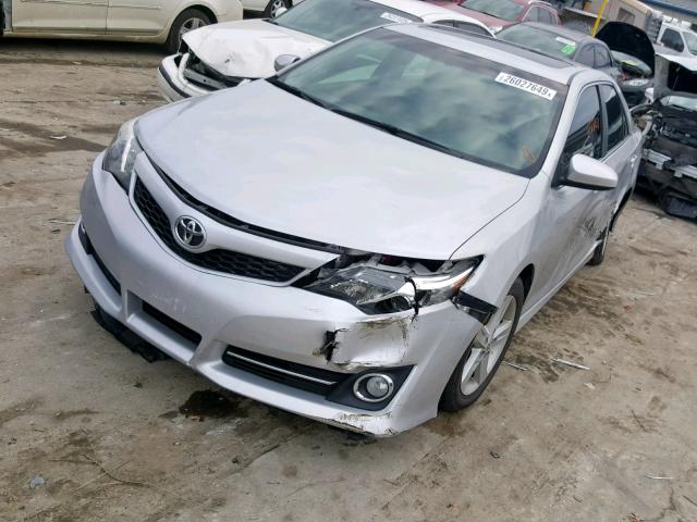 4T1BF1FK1CU137138 - 2012 TOYOTA CAMRY BASE SILVER photo 2