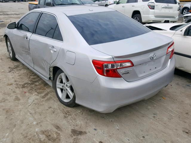 4T1BF1FK1CU137138 - 2012 TOYOTA CAMRY BASE SILVER photo 3