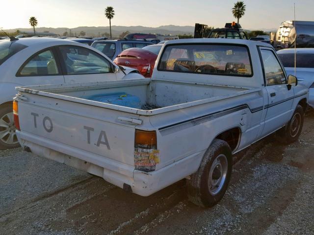 JT4RN50R6J5158674 - 1988 TOYOTA PICKUP 1/2 WHITE photo 4