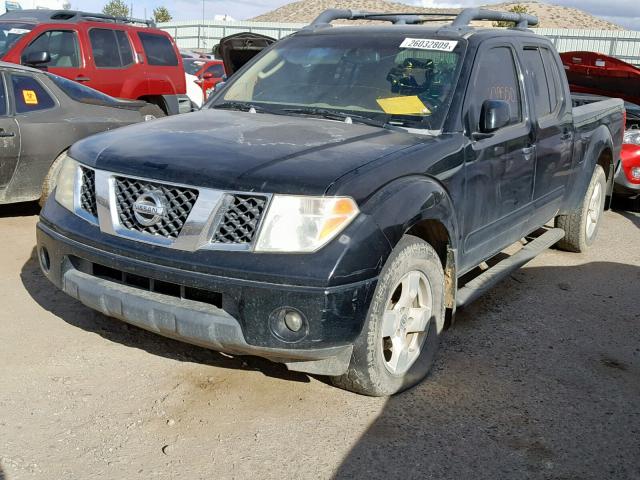 1N6AD09U47C415942 - 2007 NISSAN FRONTIER C BLACK photo 2