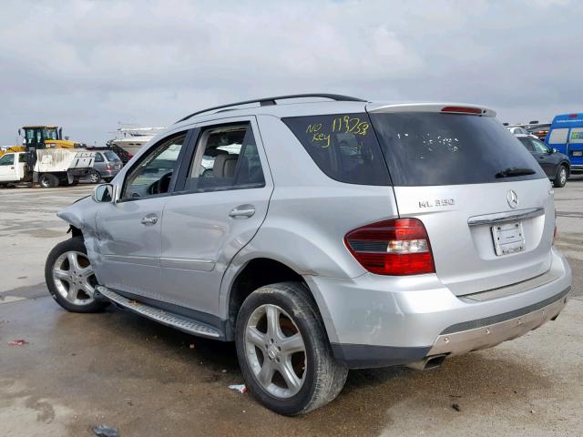 4JGBB86E27A264969 - 2007 MERCEDES-BENZ ML 350 SILVER photo 3