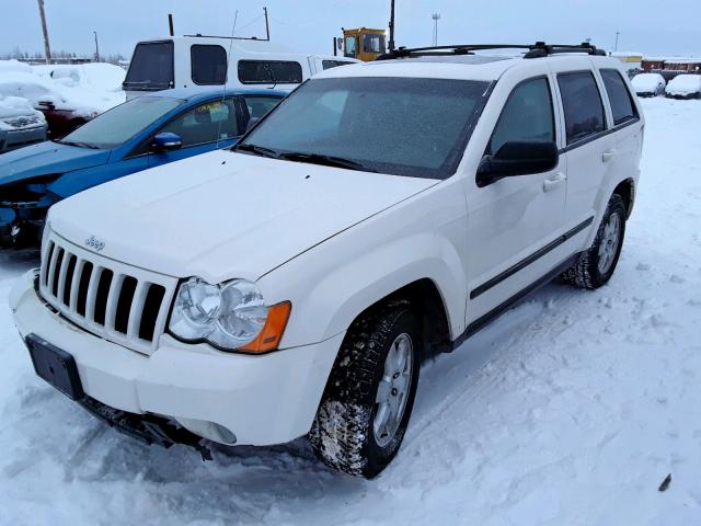 1J8GR48K59C533919 - 2009 JEEP GRAND CHER WHITE photo 2