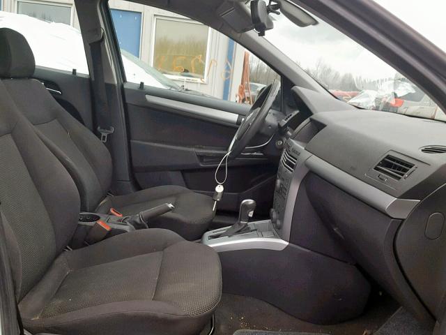 W08AT671585036996 - 2008 SATURN ASTRA XR SILVER photo 5