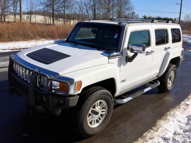 5GTDN136768108465 - 2006 HUMMER H3 WHITE photo 2