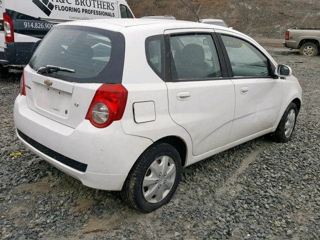 KL1TD66E89B312843 - 2009 CHEVROLET AVEO LS WHITE photo 4