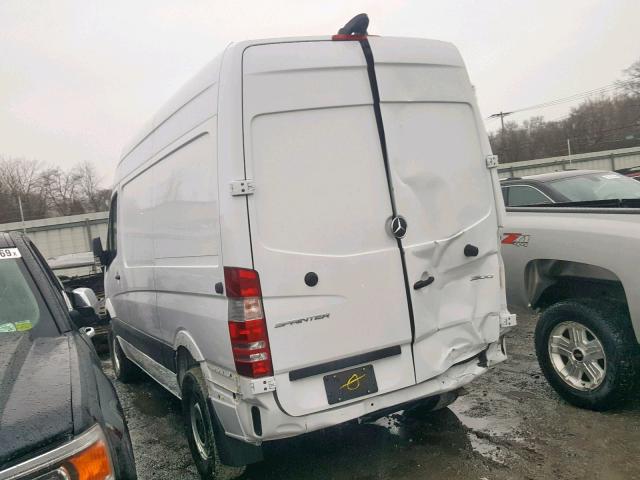 WD3PE7CD6HP570251 - 2017 MERCEDES-BENZ SPRINTER 2 WHITE photo 3