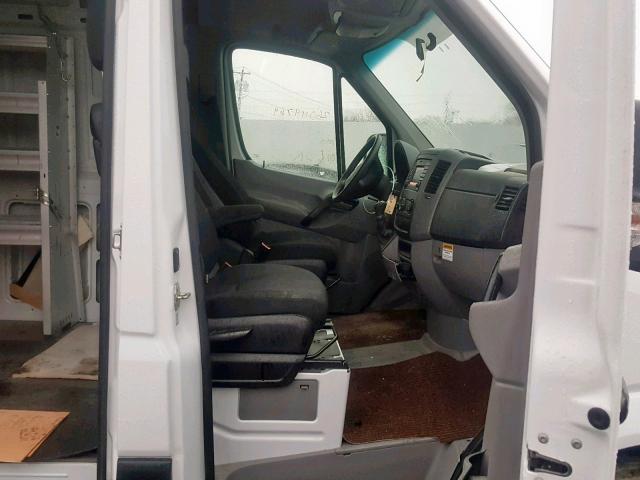 WD3PE7CD6HP570251 - 2017 MERCEDES-BENZ SPRINTER 2 WHITE photo 5