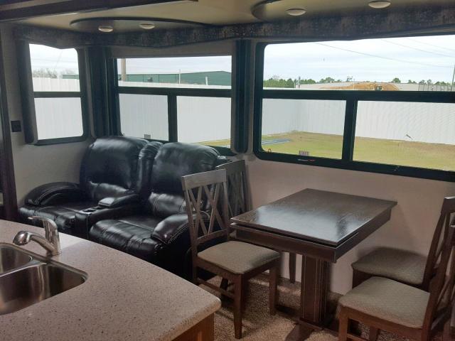 4YDF30521HA740980 - 2017 KEYSTONE MONTANA TWO TONE photo 8